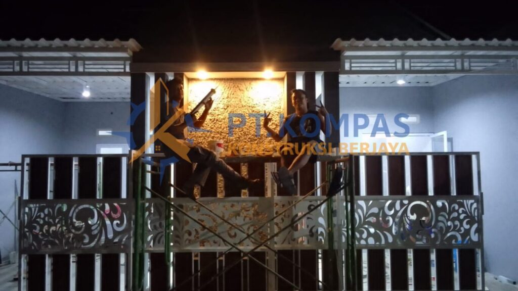 Jasa konstruksi bangunan rumah 2 lantai